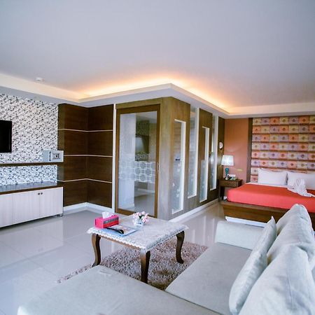 Kwan Ruen Park Hotell Nakhonratchasima Exteriör bild