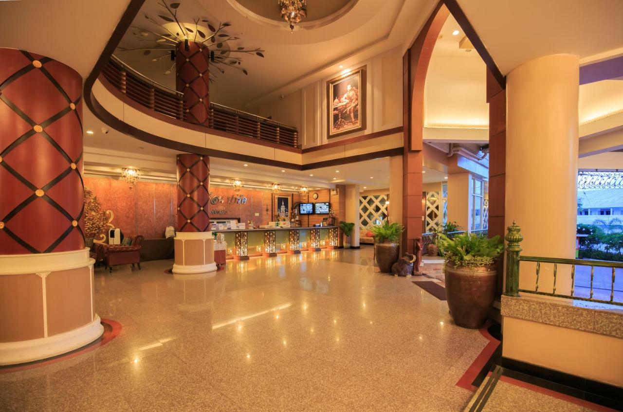 Kwan Ruen Park Hotell Nakhonratchasima Exteriör bild