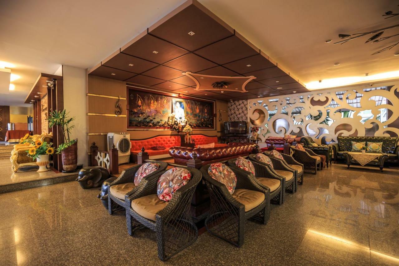 Kwan Ruen Park Hotell Nakhonratchasima Exteriör bild
