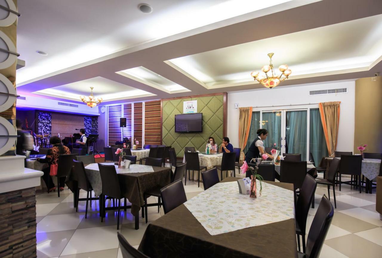 Kwan Ruen Park Hotell Nakhonratchasima Exteriör bild