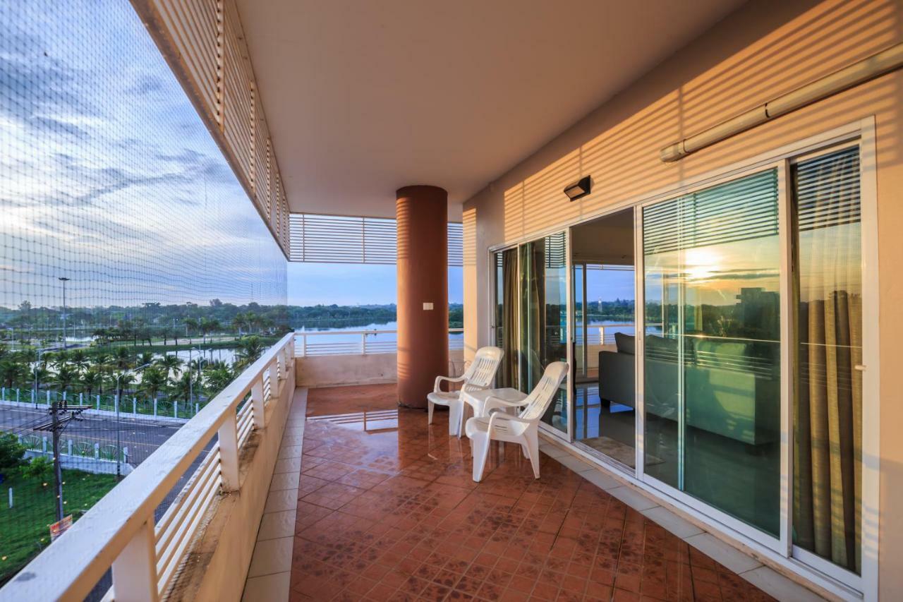 Kwan Ruen Park Hotell Nakhonratchasima Exteriör bild